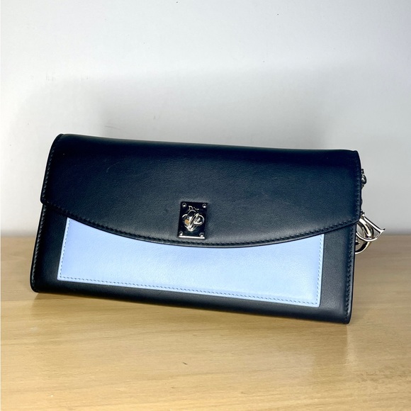 CHRISTIAN DIOR LEATHER TURNLOCK WALLET CROSSBODY - Picture 6 of 6